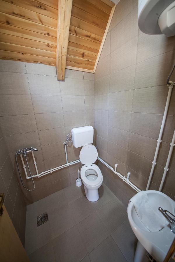 Gazela Bungalov 1 Мойковац Экстерьер фото