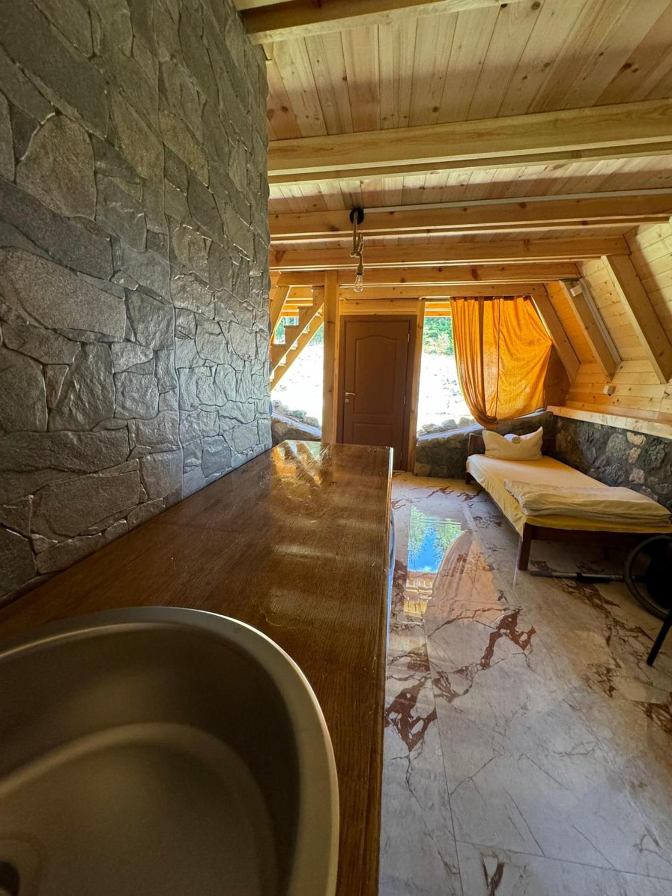 Gazela Bungalov 1 Мойковац Экстерьер фото